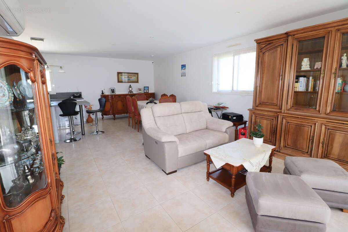 Maison à MESCHERS-SUR-GIRONDE