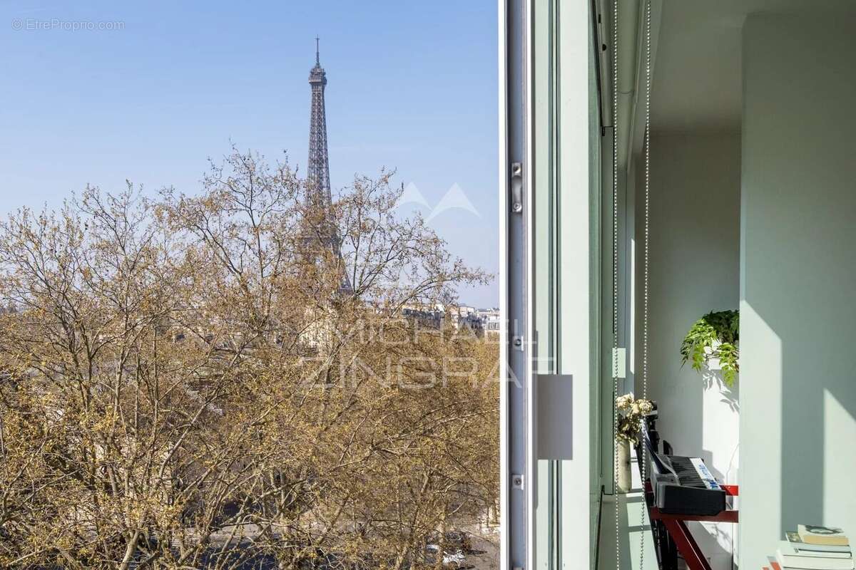 Appartement à PARIS-7E