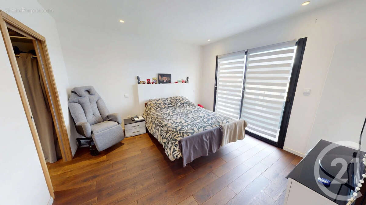 Maison à SAINT-QUENTIN