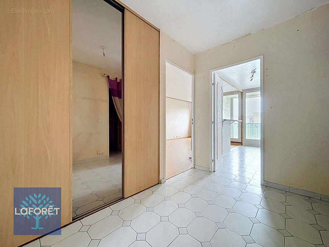 Appartement à CHENNEVIERES-SUR-MARNE