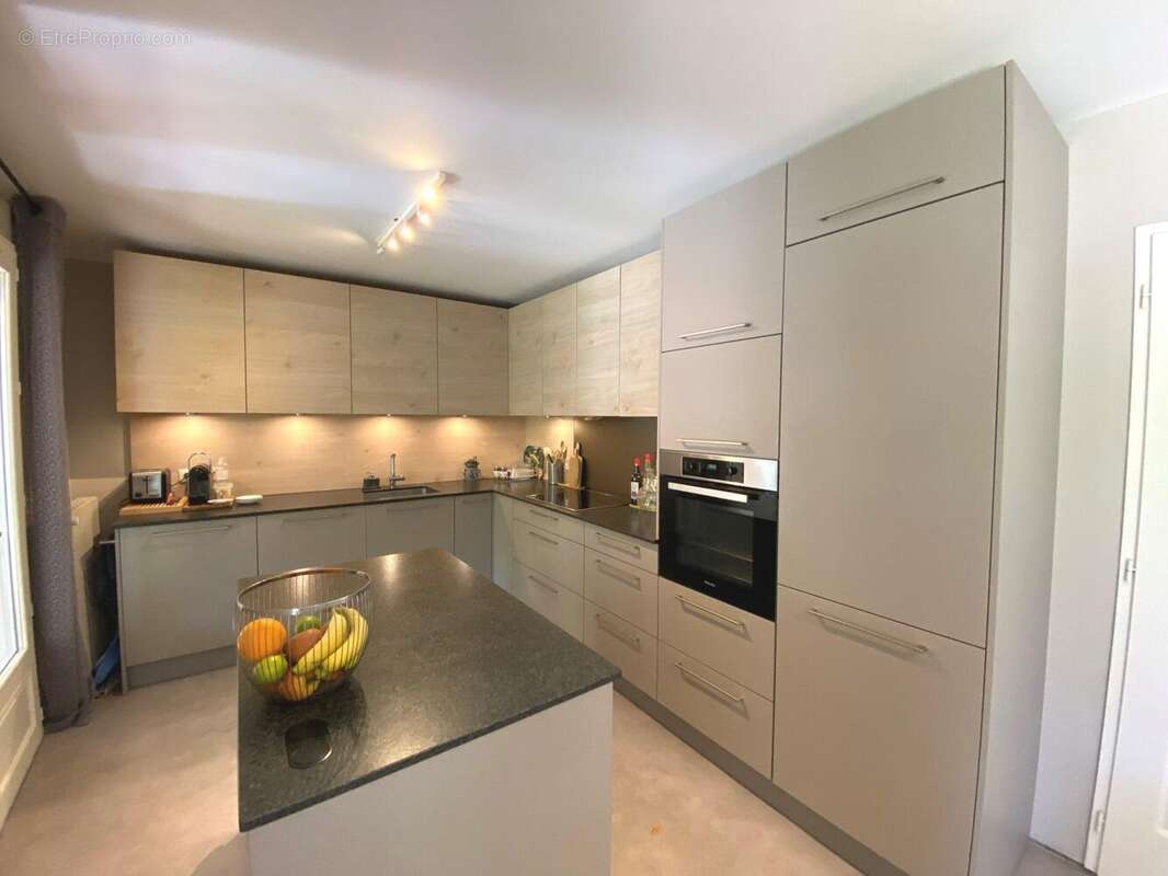 Maison à ROMANS-SUR-ISERE