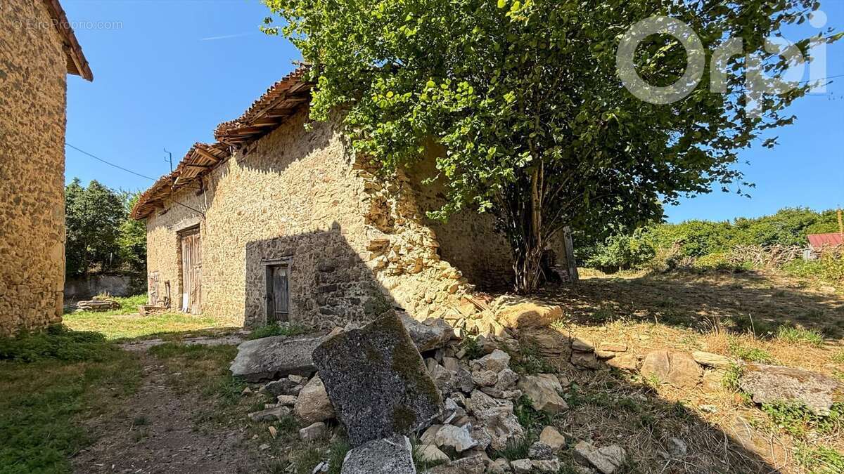  Maison à rénover avec ses 3 granges - photo 5