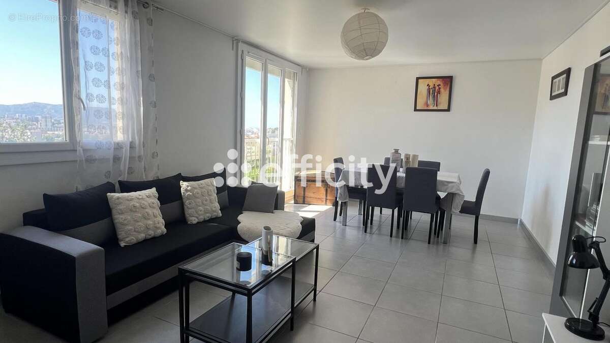 Appartement à MARSEILLE-12E