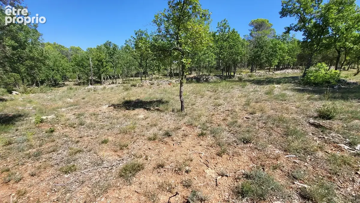 Terrain à TAVERNES