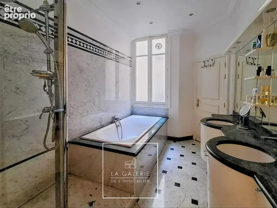 Très bel appartement familial de 145m2 au coeur du 12ème arrondissement, proche de tous les commerces et transports - photo 19