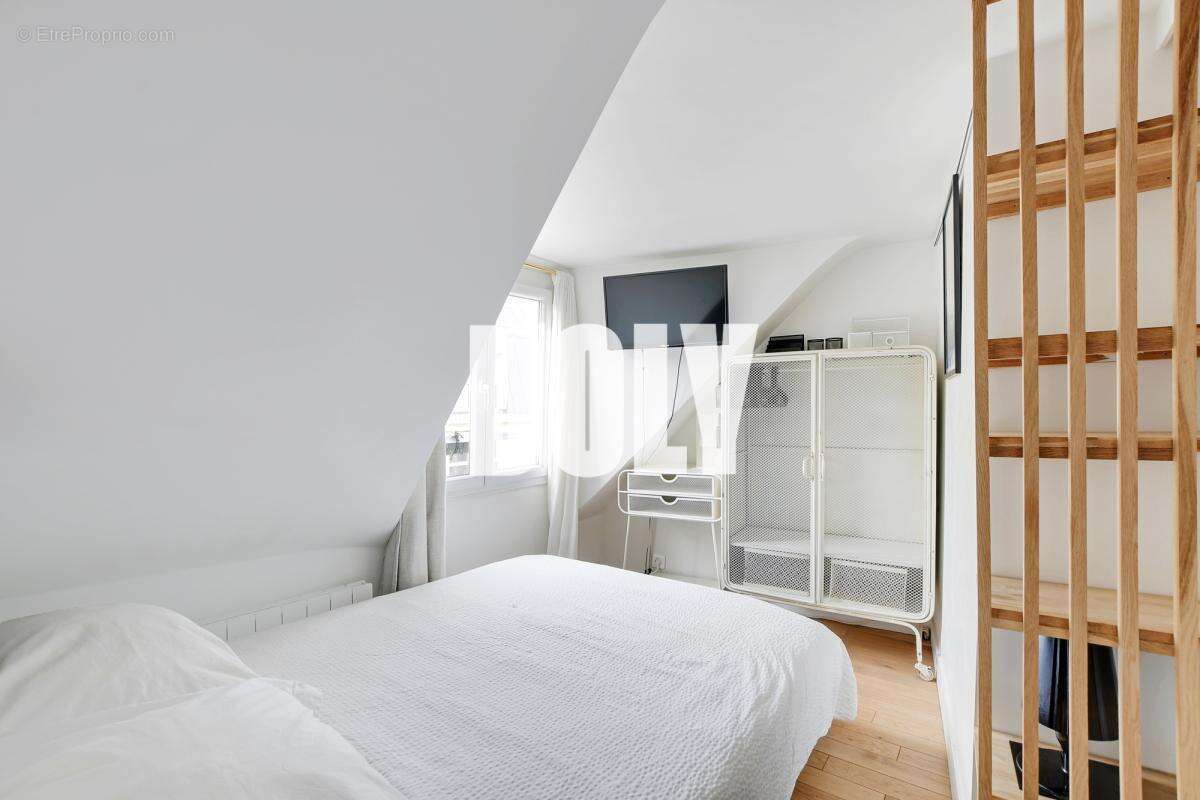 Appartement à PARIS-1E