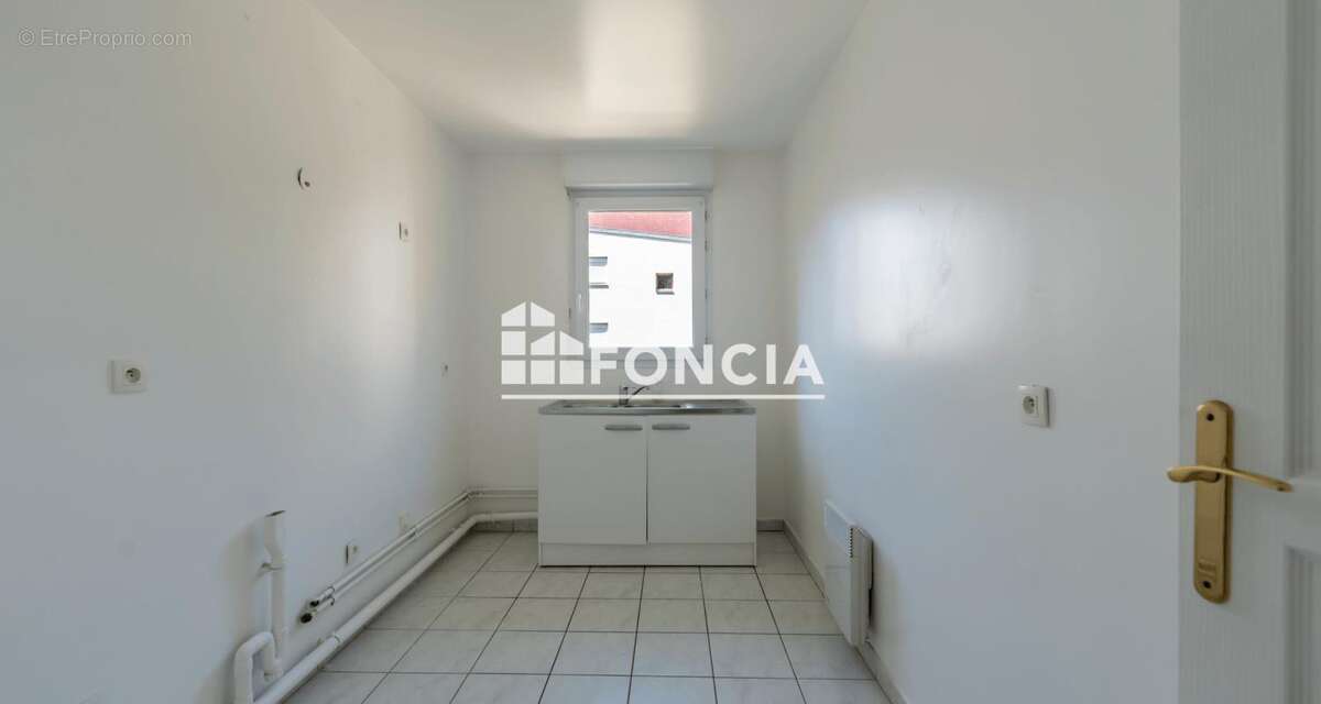 Appartement à PARIS-20E