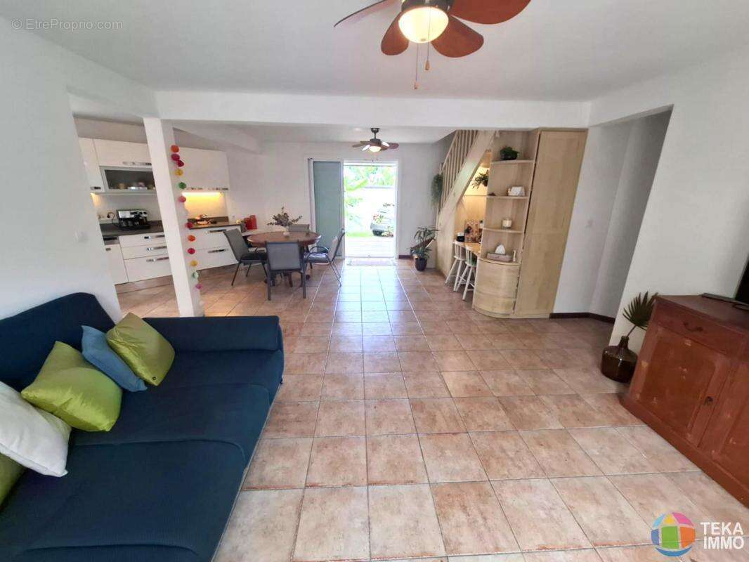 Maison à SAINTE-SUZANNE