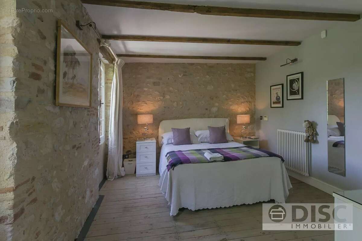 Maison à LES CABANNES