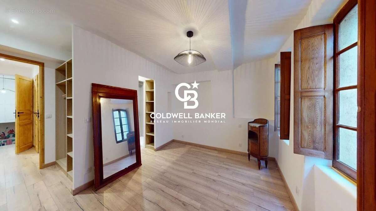 Appartement à GRIMAUD