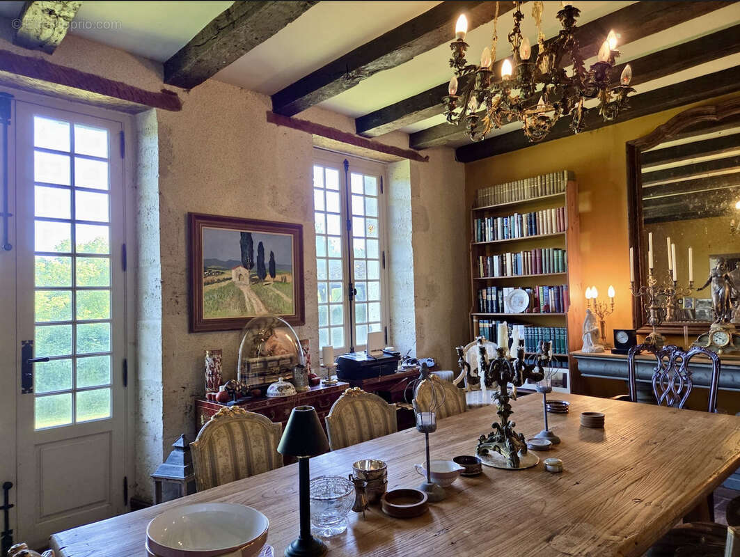 Superbe maison de Maître avec ses dépendances au coeur de la nature du Lot et Garonne - photo 9