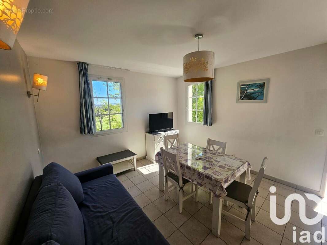 Photo 2 - Appartement à CABRIES