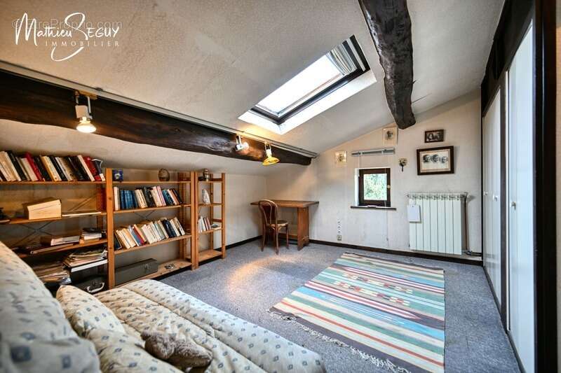 Maison à SAINT-MARTIN-EN-HAUT