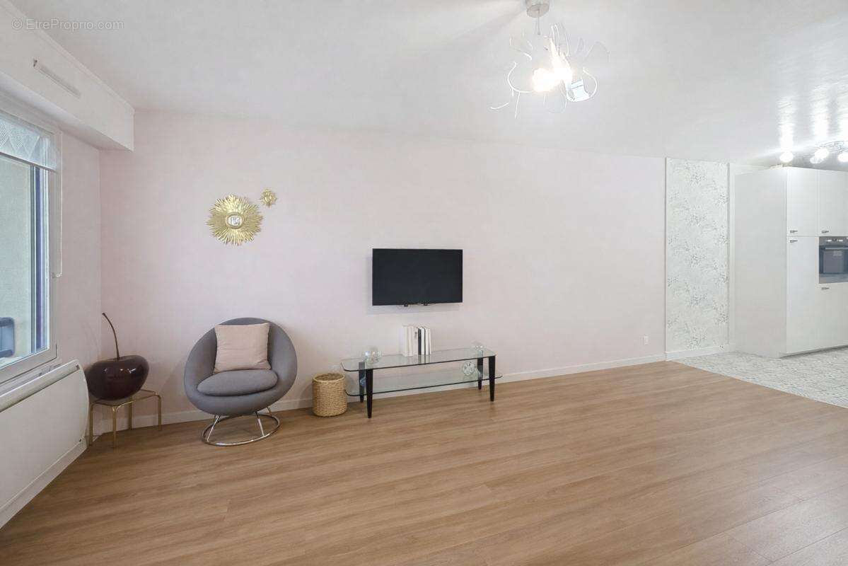 Appartement à LE RHEU
