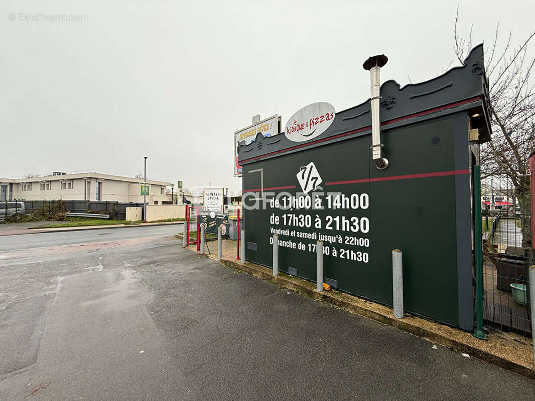 Commerce à RUBELLES