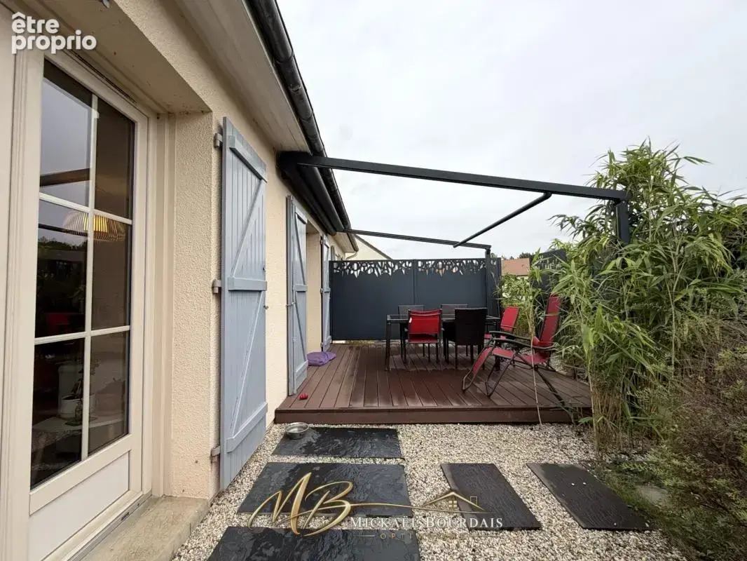 Maison familiale de 125 m² avec 5 chambres, grand sous-sol et deux terrasses – Brette-les-Pins - photo 3