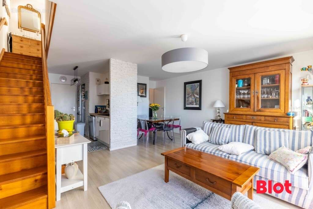 Appartement à THORIGNE-FOUILLARD