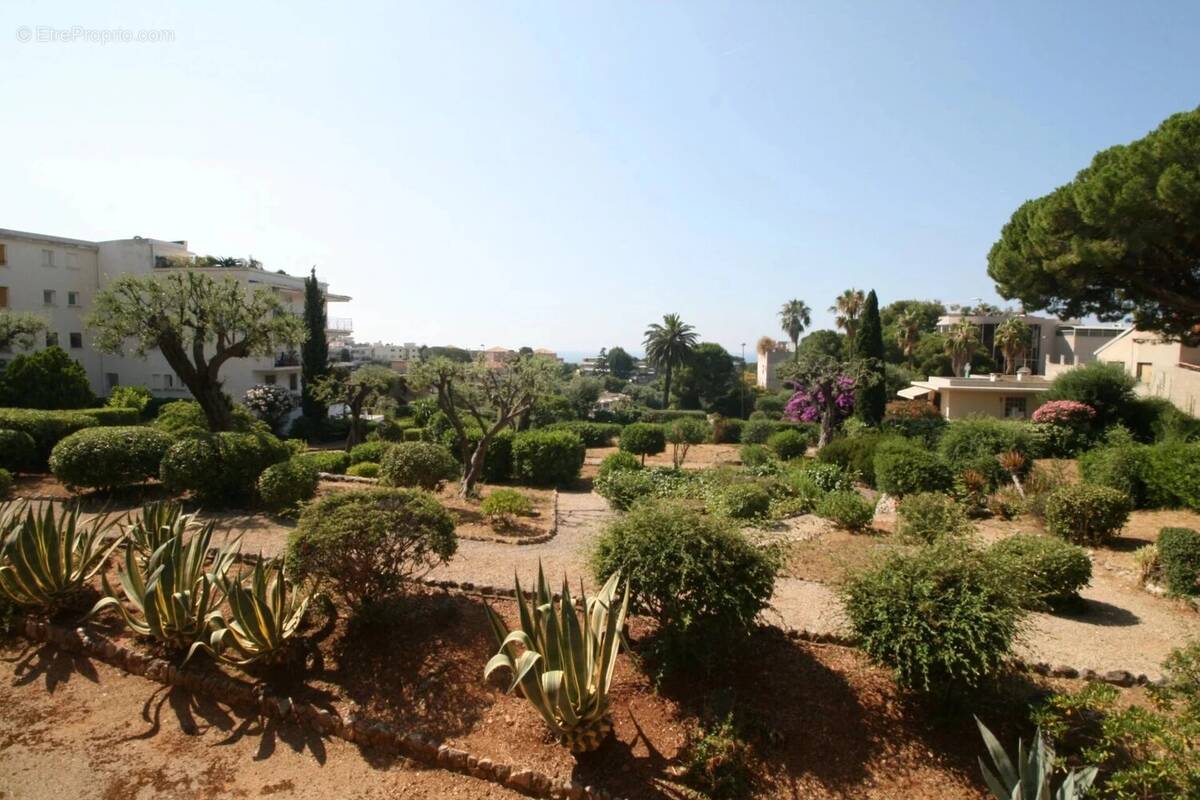 Appartement à ROQUEBRUNE-CAP-MARTIN