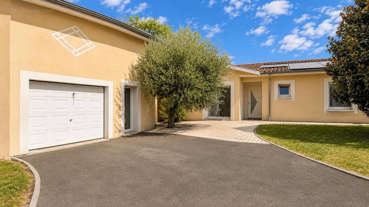 Photo 1 - Maison à LA BREDE