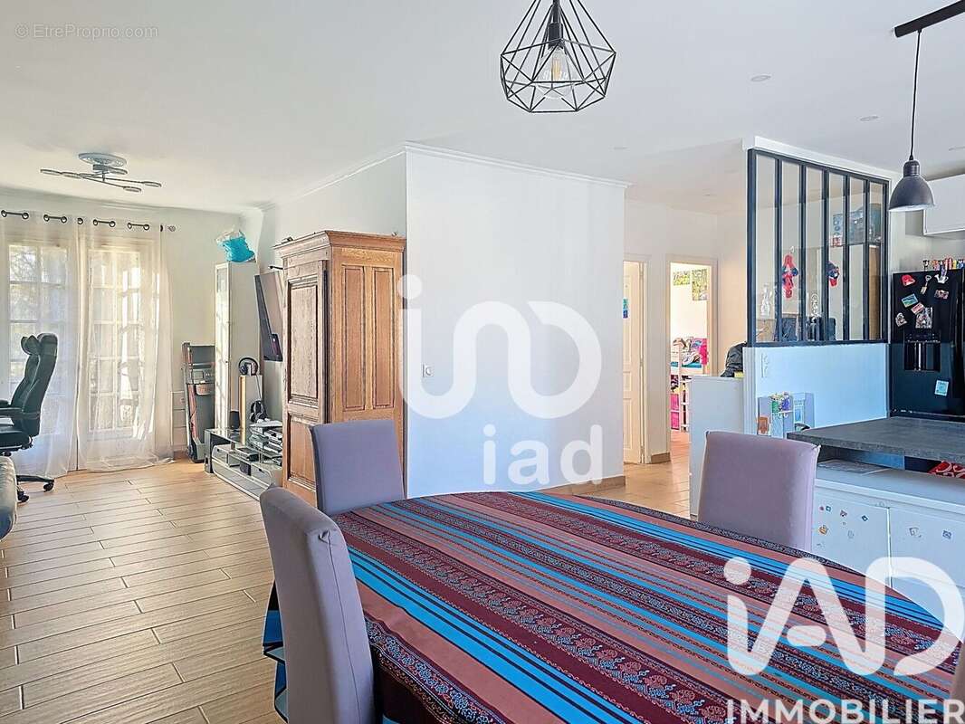 Photo 9 - Maison à GRETZ-ARMAINVILLIERS