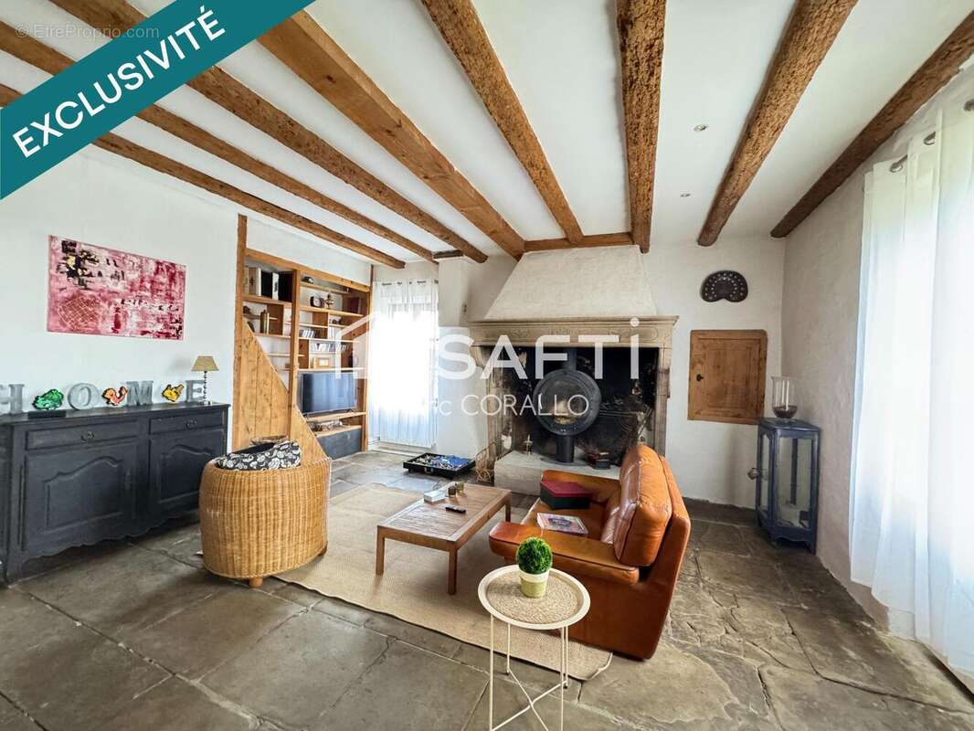 Maison 280 m² à Crozes-Hermitage  - photo 5