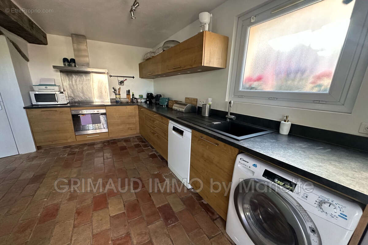 Maison 70 m² à La Garde-Freinet  - photo 7