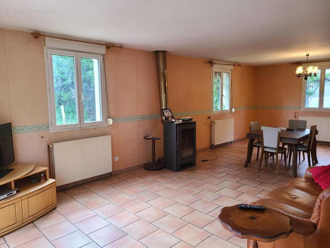 Maison 157 m² à Saint-Denis-Catus  - photo 3
