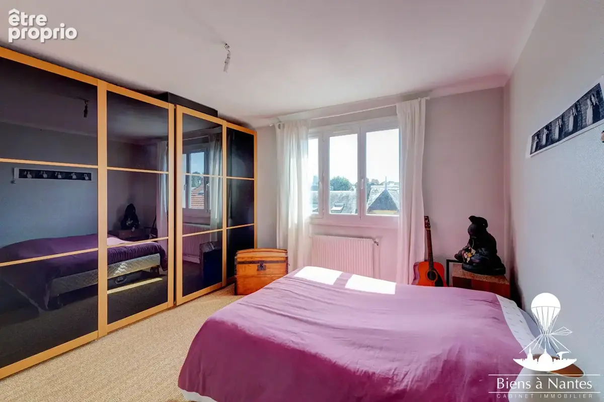 A vendre T4 Nantes Canclaux avec balcon, ascenseur et box - photo 10