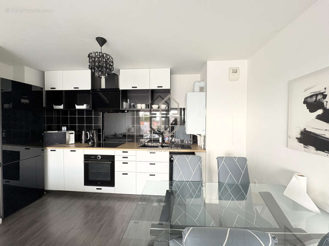 Appartement à CHENNEVIERES-SUR-MARNE
