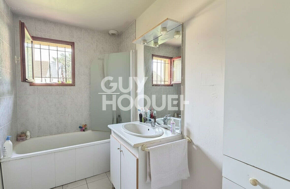 Maison à LA COUTURE-BOUSSEY