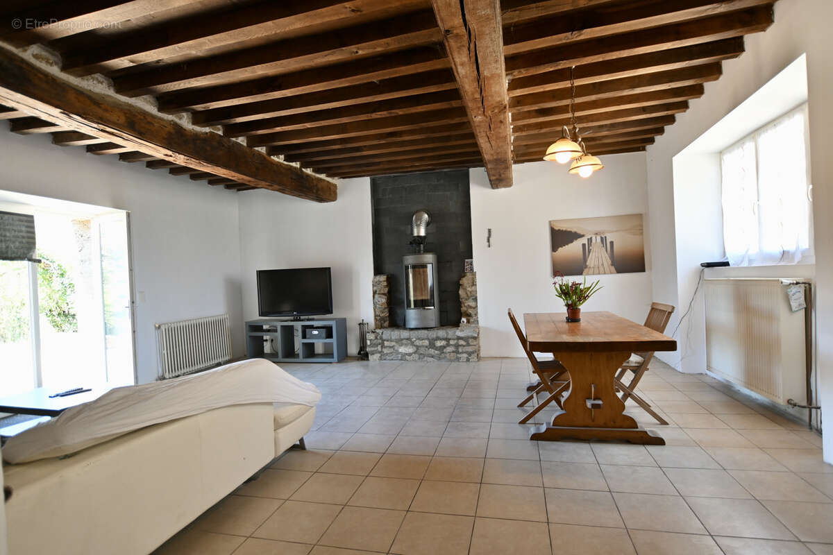 Maison à SAINT-GERMAIN-DES-CHAMPS