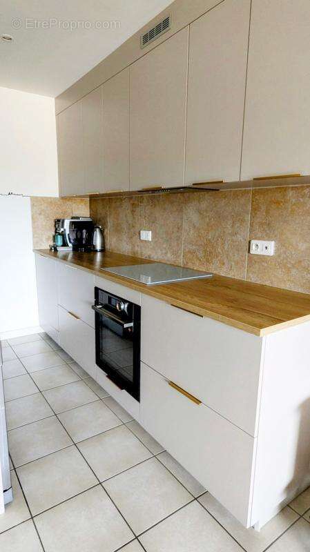CAVAILLON (84)  beau T3 de 61 m² avec terrasse couverte + stationnement privatif en petite résidence fermée - photo 8