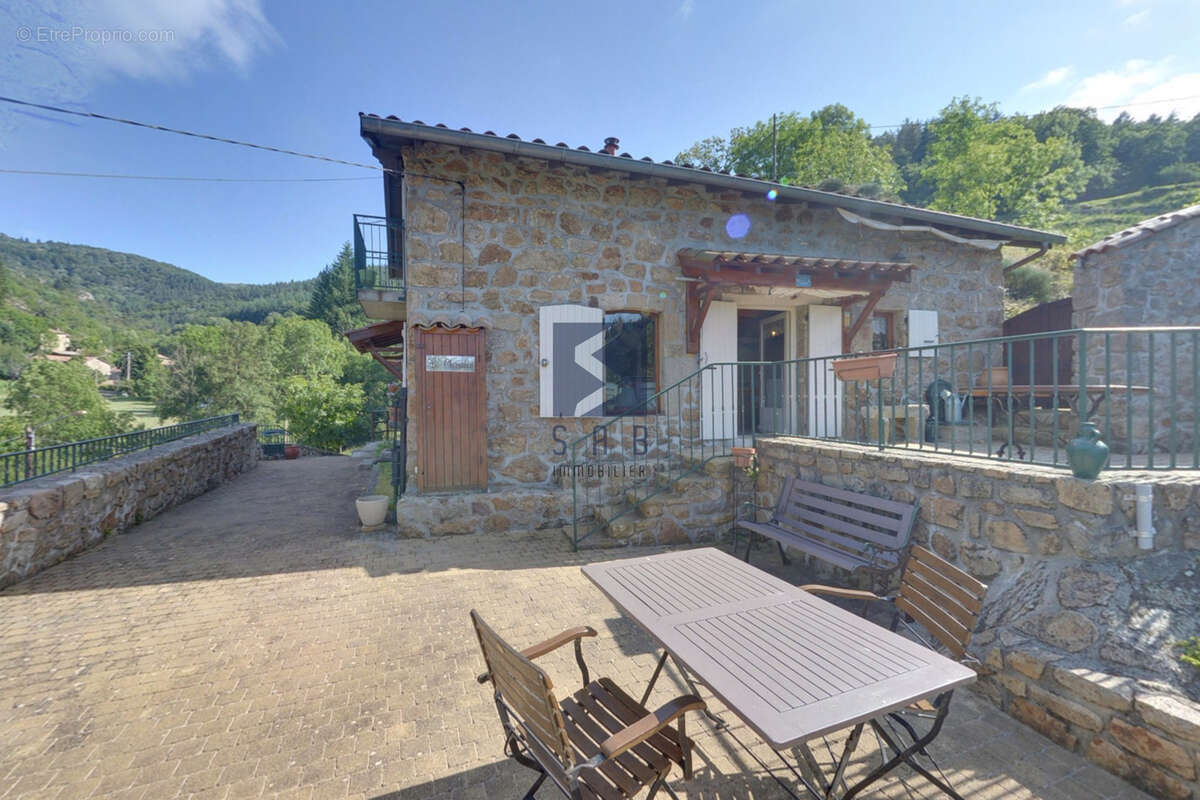 Maison à DORNAS