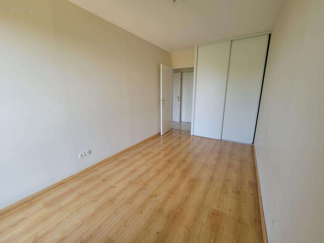 Le Perget - 3 pièces avec balcon et double parking - photo 10