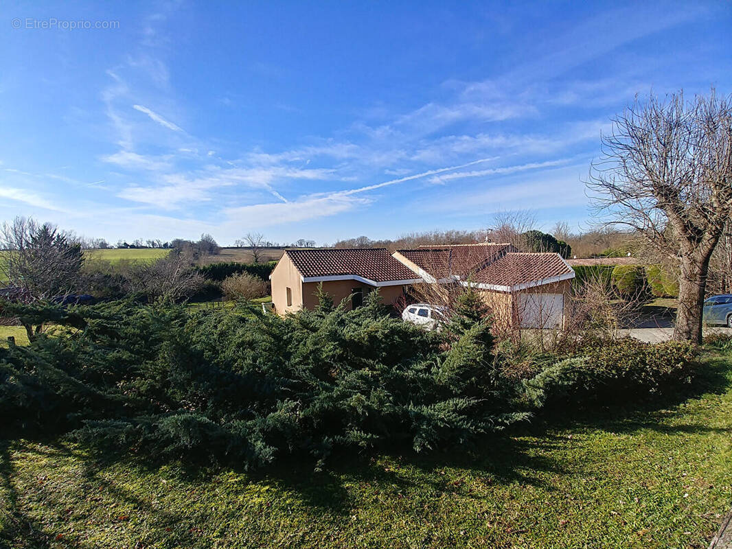 Maison à CAUSSADE