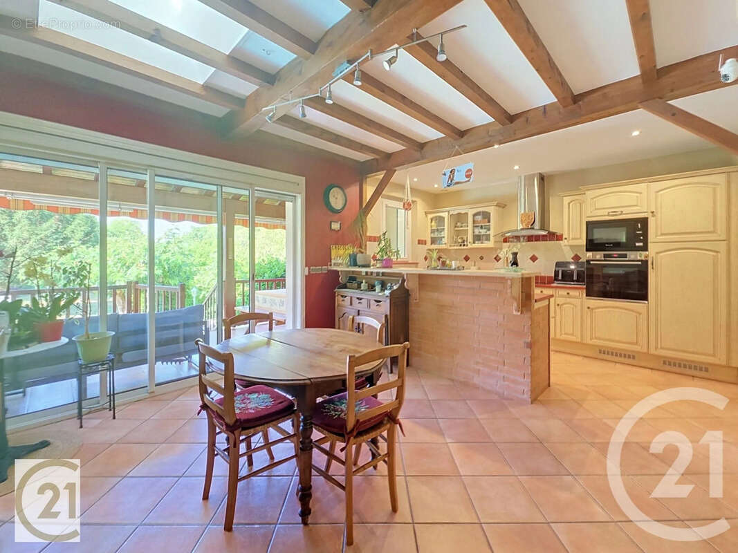 Maison 170 m² à Villefranche-De-Lauragais  - photo 2