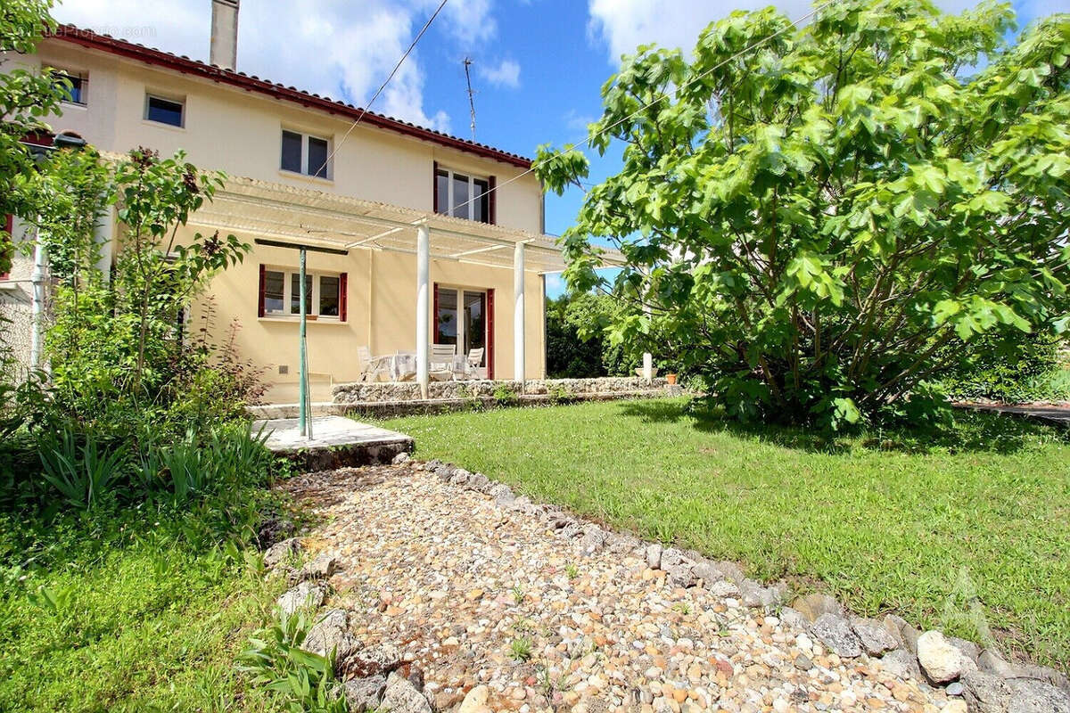 Maison à VILLENAVE-D'ORNON