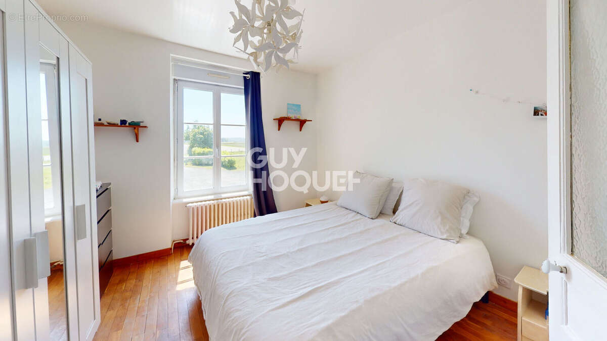 Maison à BEAUVOIR