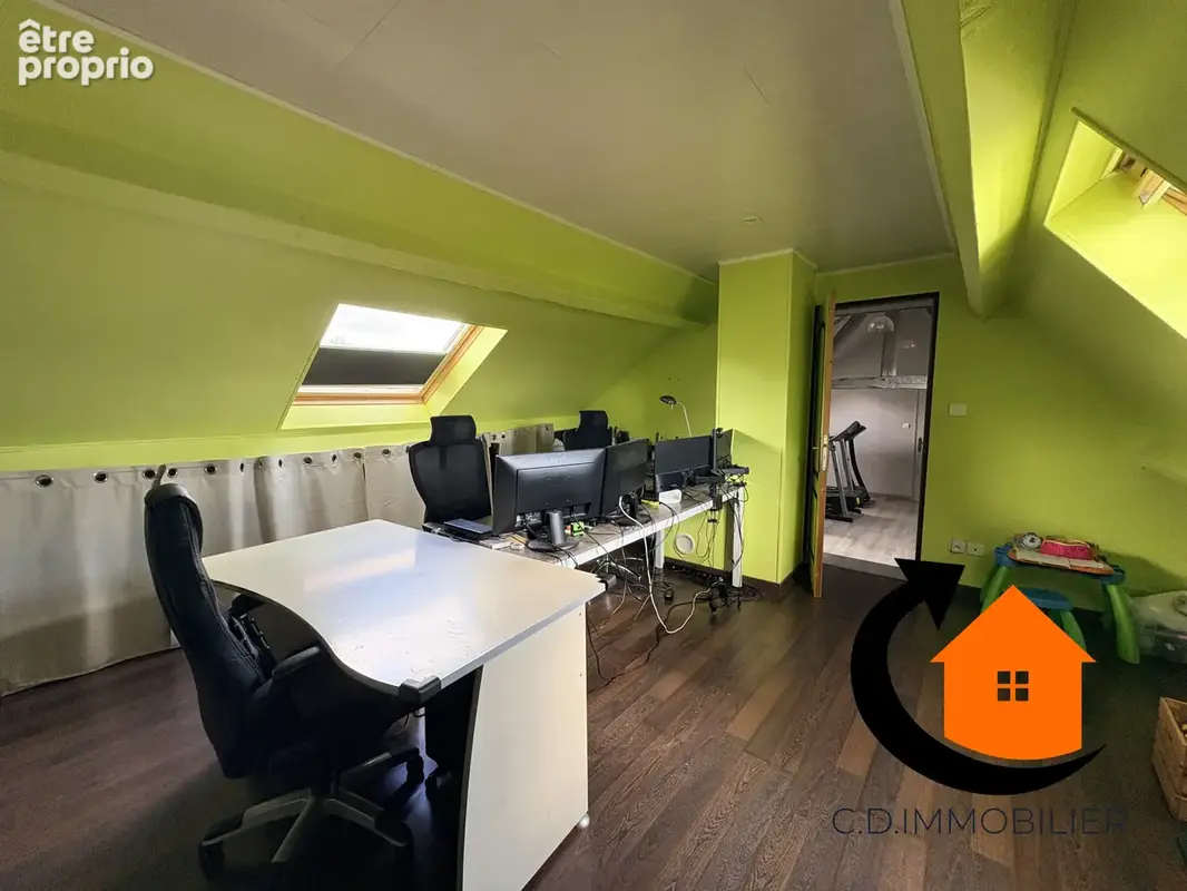 FRUNCÉ -  Magnifique longère au calme absolu, 4 chambres, dépendances sur 3 200 m2   Proche Gare - photo 11