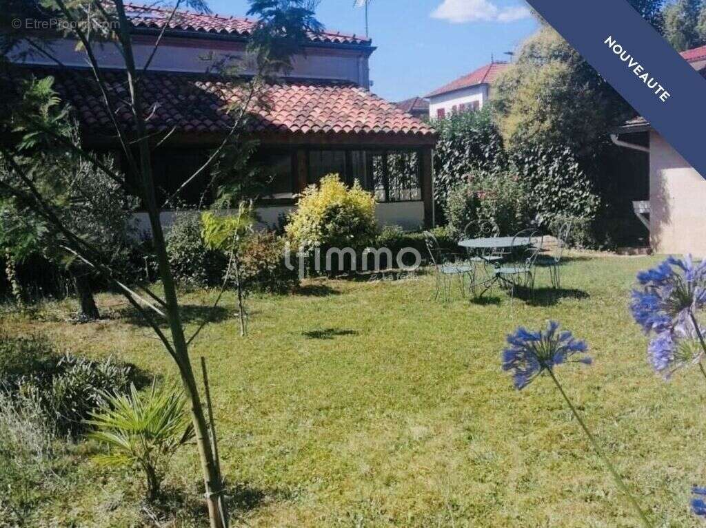 Maison à CASTELSARRASIN