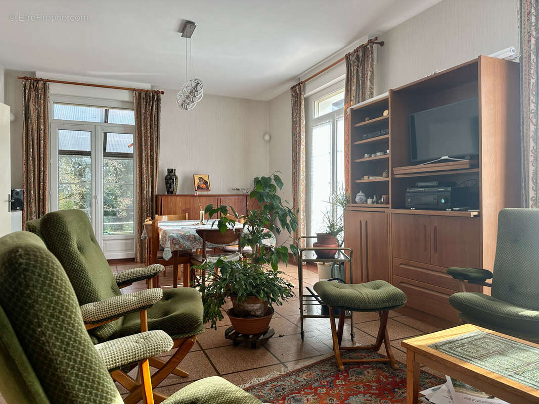 Maison à NEUFCHATEL-EN-BRAY