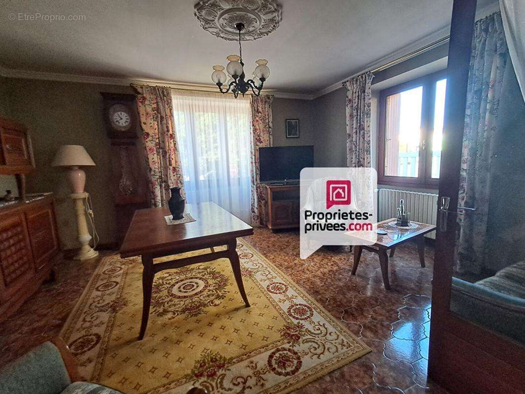 Maison de ville de caractère avec grand terrain - photo 5