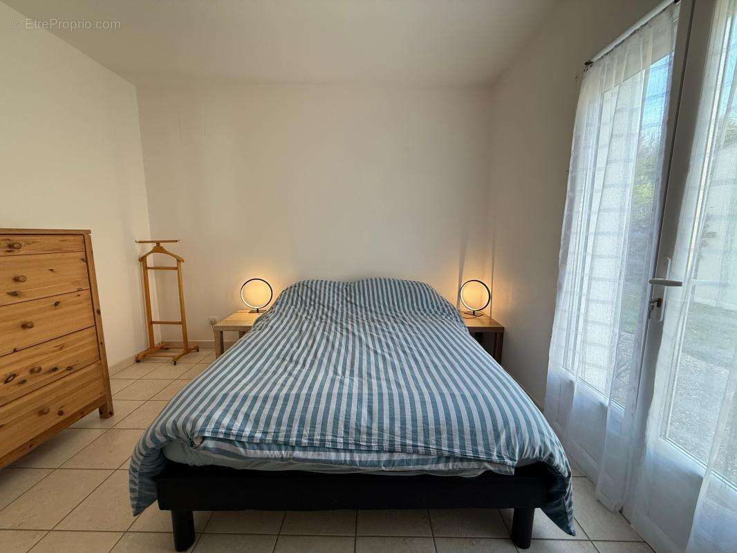 Maison à VAUX-SUR-MER