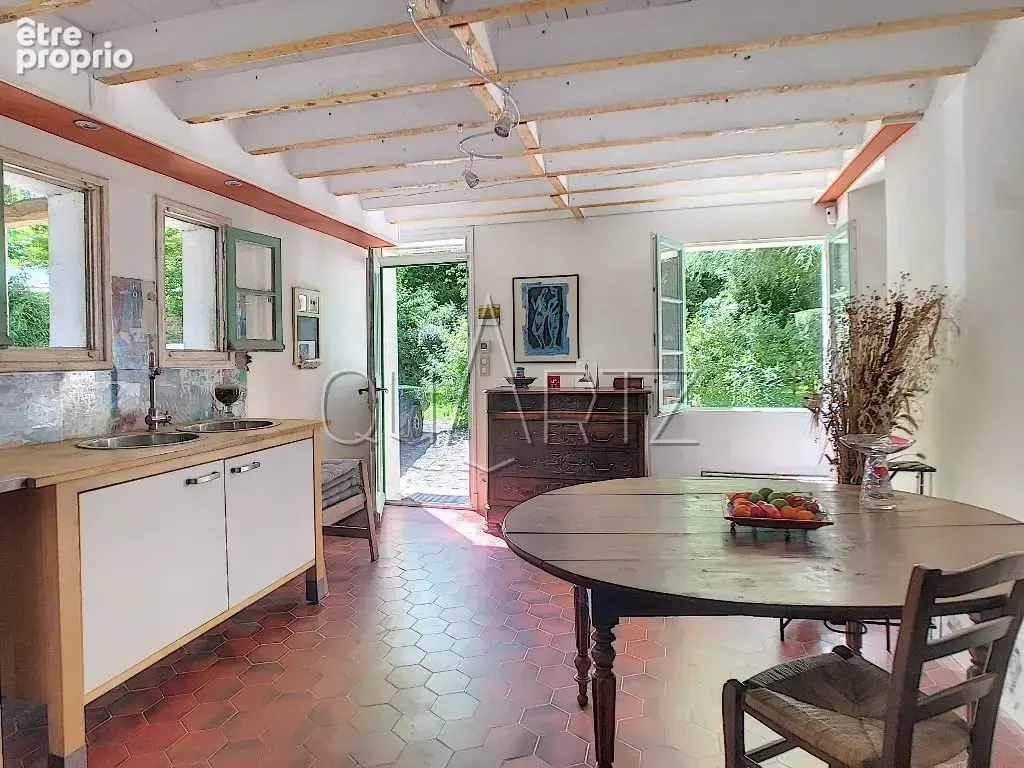 Charme absolu pour cette maison et sa dépendance - photo 6