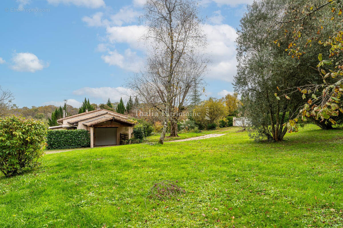 Maison à BRANNE
