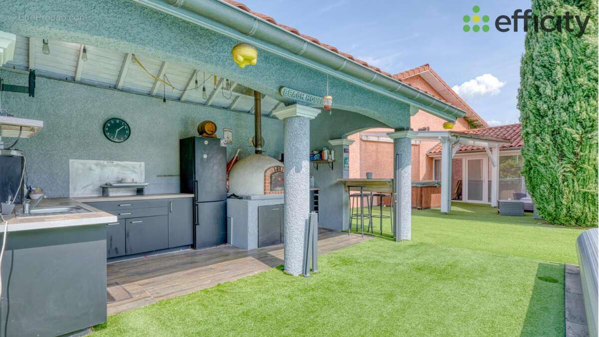 Maison à CHAVANOZ