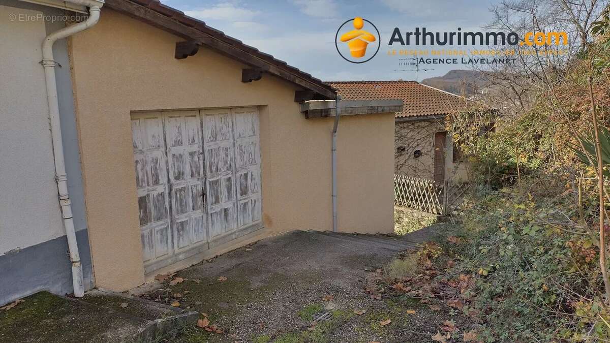 Maison à LAROQUE-D'OLMES