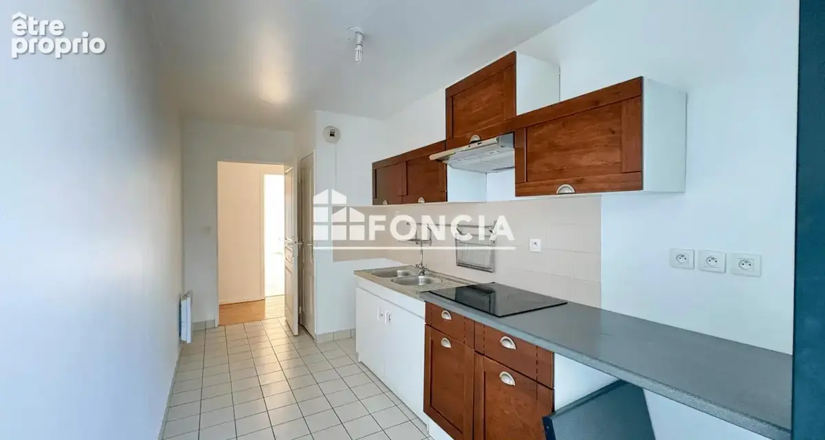 Appartement T3 lumineux et traversant de 78 m² à Mantes-la-Jolie, à proximité de la gare - photo 6