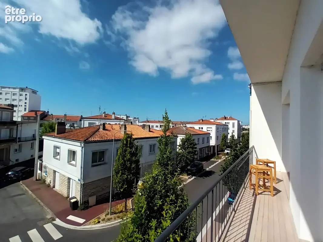 Appartement refait à neuf situé à seulement 2mn de la plage de Royan. - photo 8