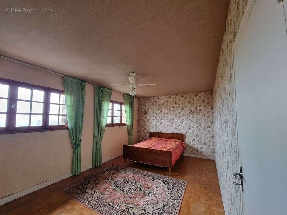 Maison à COURTACON